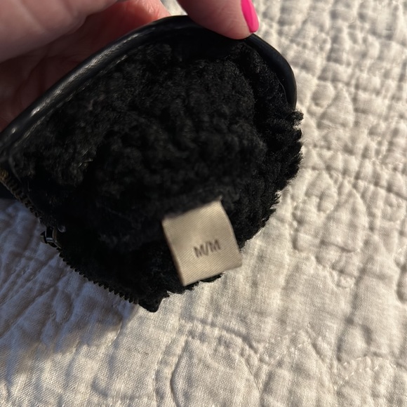 Women’s Ugg Leather Leopard Print Gloves size medium - Picture 8 of 9